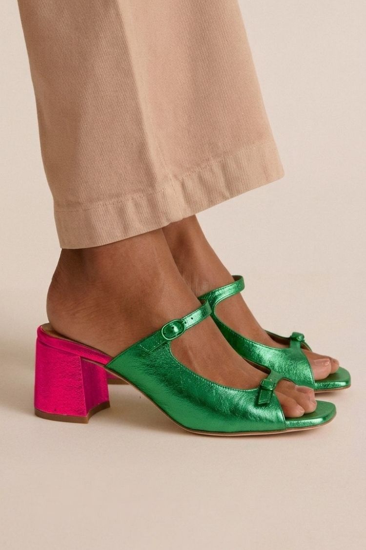 Sonsoles - Tacones Gruesos con Tira Trasera y Puntera en Bloques