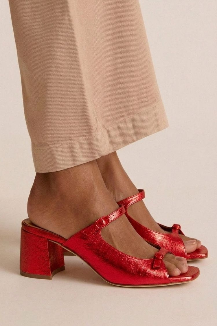 Sonsoles - Tacones Gruesos con Tira Trasera y Puntera en Bloques