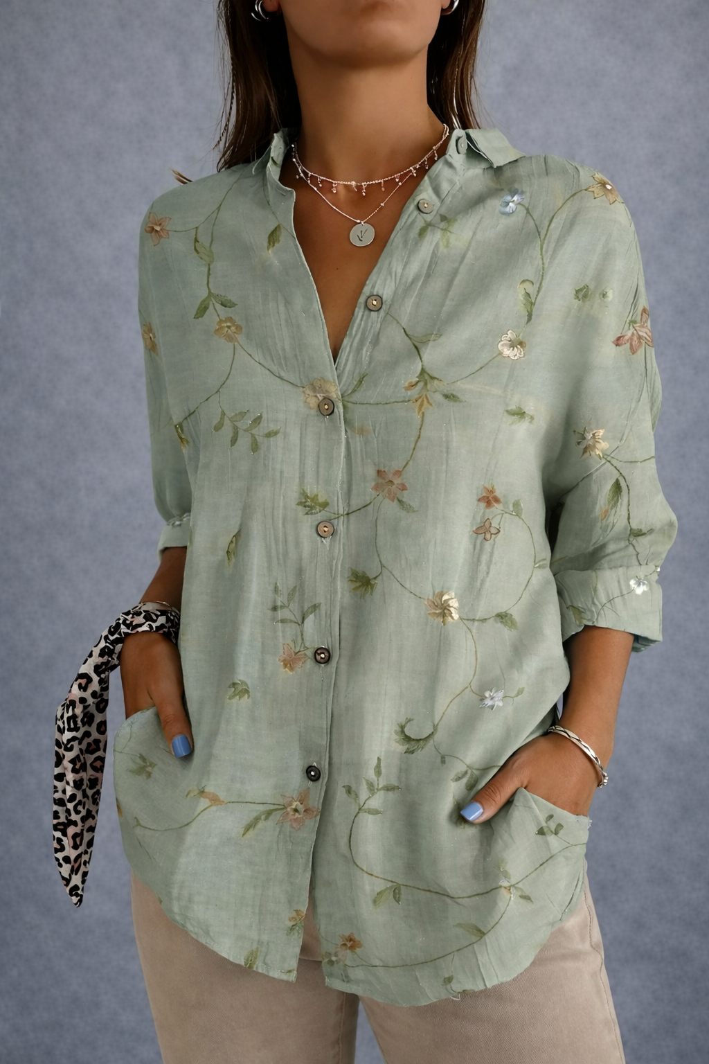 Yllona – Blusa Relajada con Botones