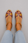 Albaira - Sandalias Doradas con Hebilla y Tira Multicolor