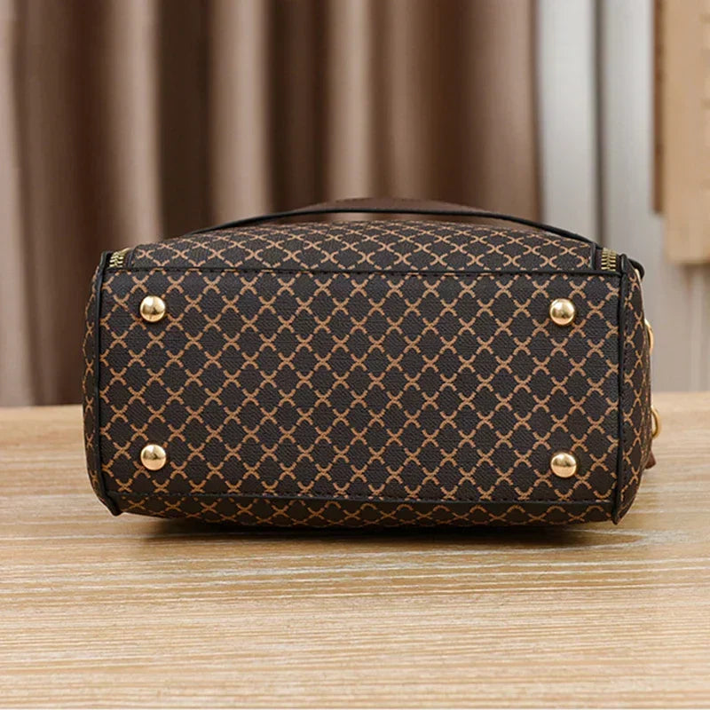 Avelina - Bolso Charm de Lujo