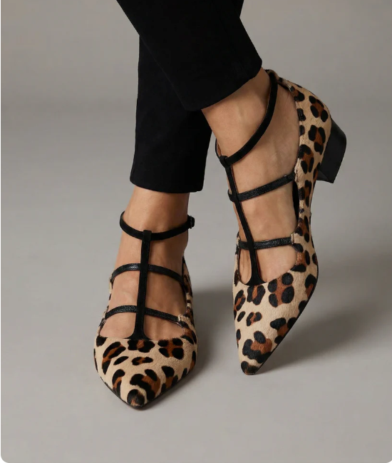 Triana - Zapatos de tacón con correa estampada de leopardo