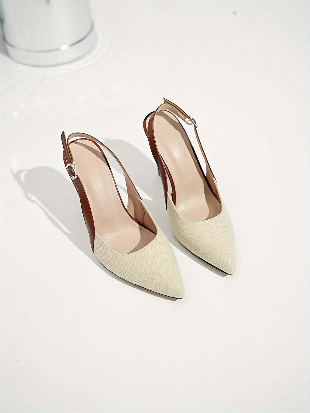 Lorena - Tacones slingback en contraste