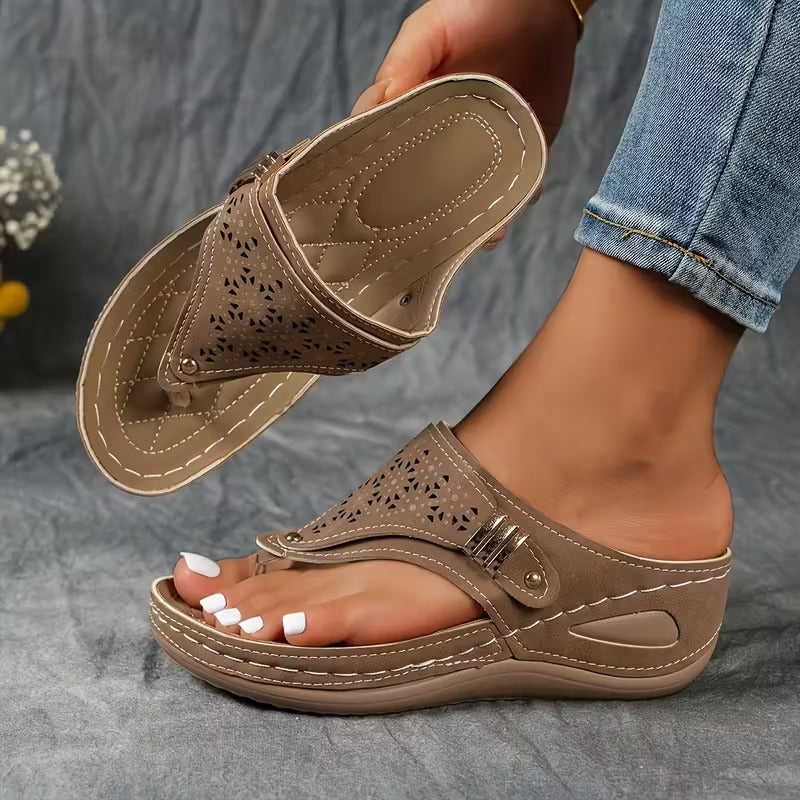 Camila - Sandalias con cuña: comodidad y sujeción